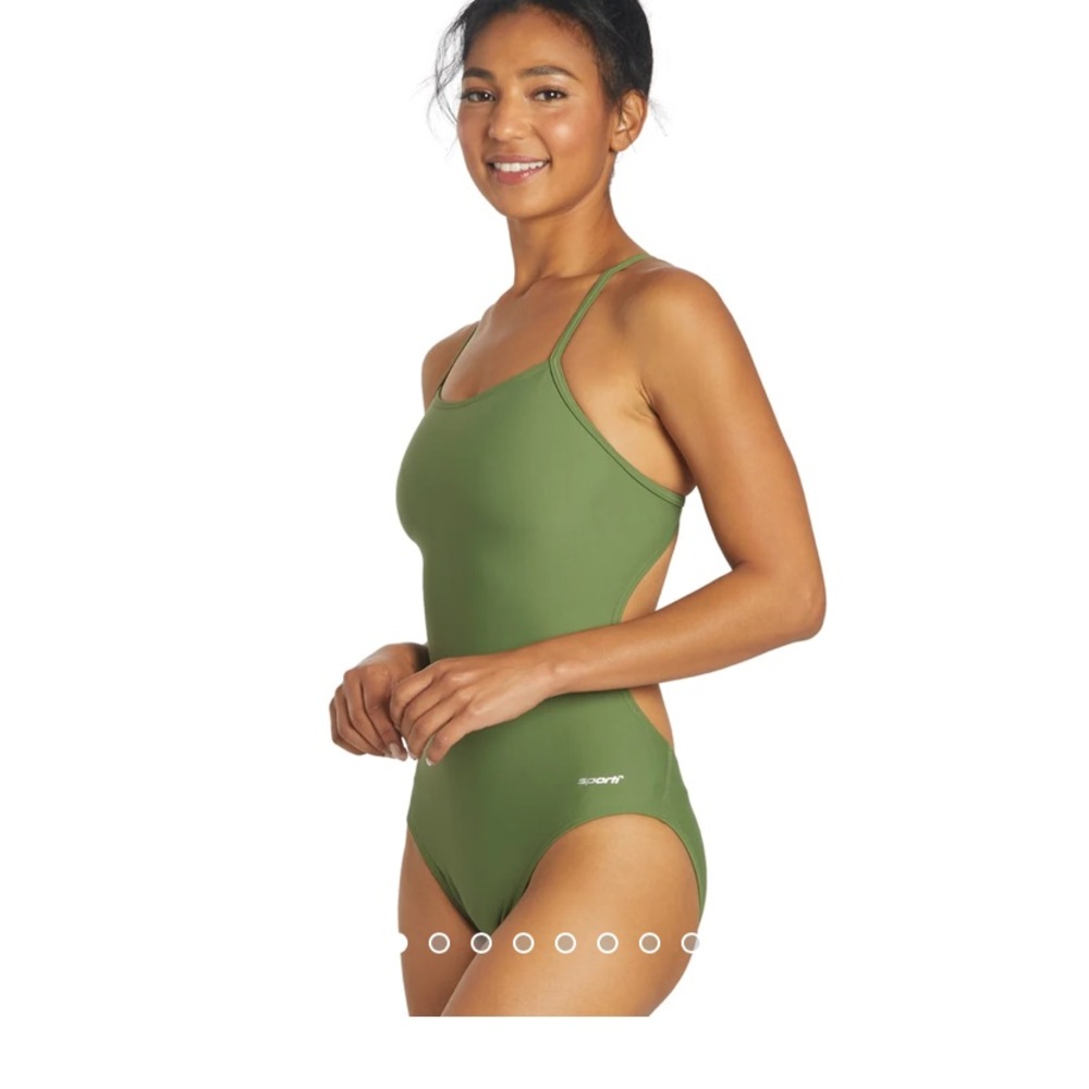 BUNDLE of swim outlet